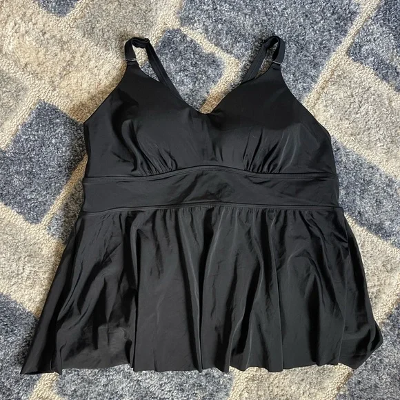 Torrid racerback v-neck swim tankini wireless - Picture 5 of 8